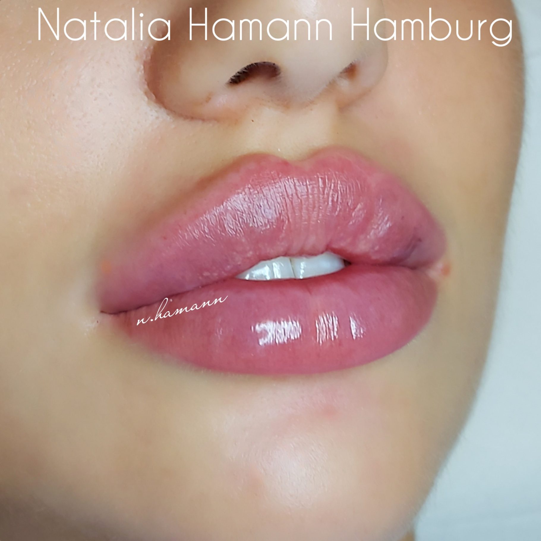 Russian Lips bei Natalia Hamann Saftige, rosafarbene Lippen mit Glanz, natürliche Hautfarbe.